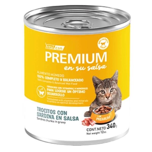 <strong>Vital Can Premium</strong> en su Salsa, Alimento Húmedo para Gatitos, Trocitos de Sardina en Salsa, lata de 340 gr