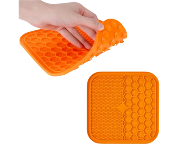 <strong>Marben Pets</strong> Licking Mat para Perros y Gatos, Silicona Antideslizante, 15 x 15 cm - Imagen 4