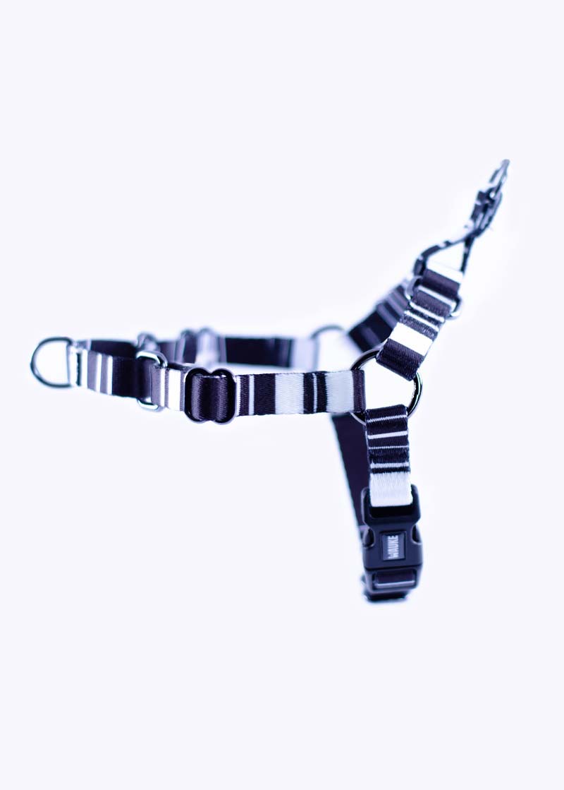 <strong>Wauke</strong> Non-Pull Acroma, Arnés Anti-Tirones para Perros, Blanco Gris Negro, Tallas S