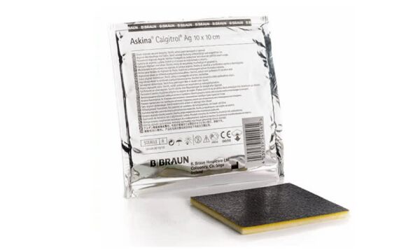 <strong>Askina</strong> Calgitrol Ag, Apósito Estéril de Alginato e Iones de Plata para Mascotas, Curación de Heridas, 1 unidad, 10x10 cm